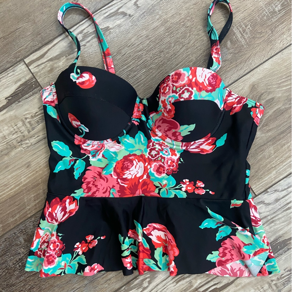 Cupshe floral swim top.